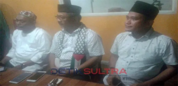 Rusda Mahmud bersama tim pemenangannya