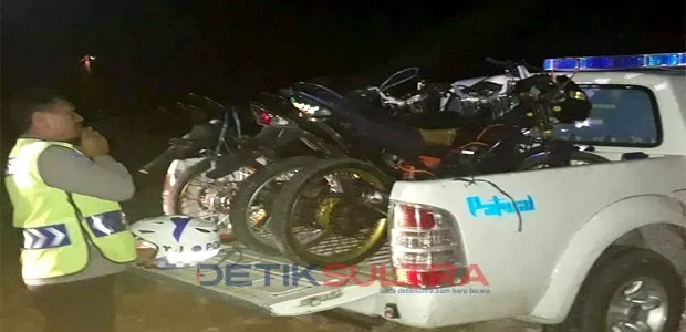 Motor yang ditilang polisi karena sering konvoi dan pake knalpot bogar