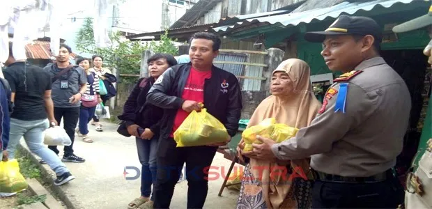 pemberian santunan sembako oleh kapolsek mandonga bersama join