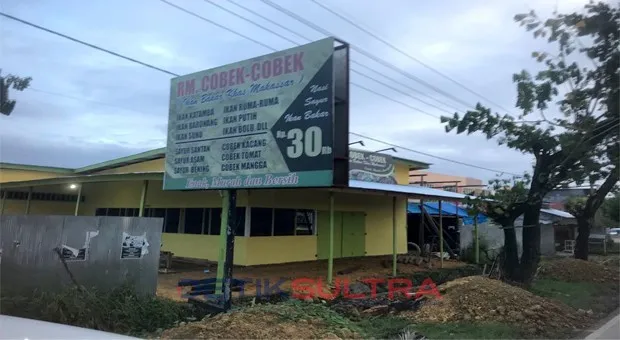 Bangunan yang diduga menyalahi aturan namun tidak dibongkar oleh pol pp