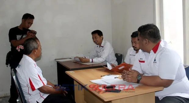 suasana interview bakal calon anggota legislatif parta perindo sultra
