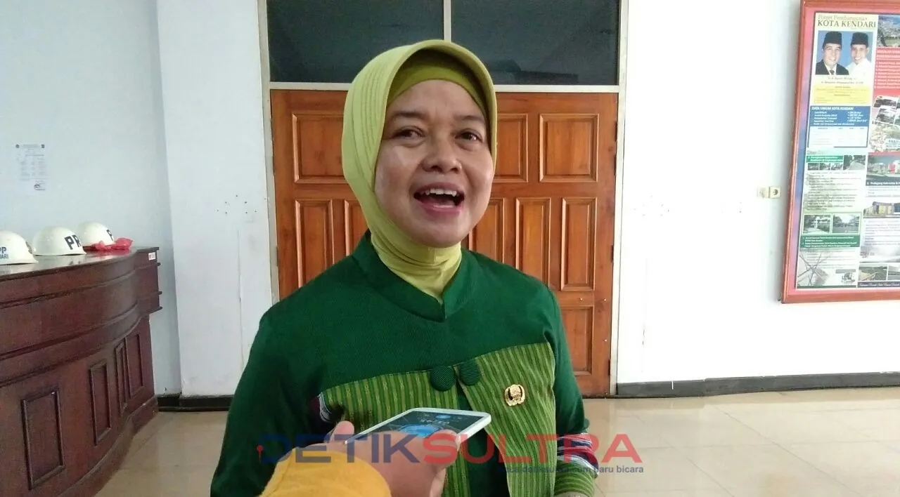 Foto kepala dinas kesehatan kota kendari