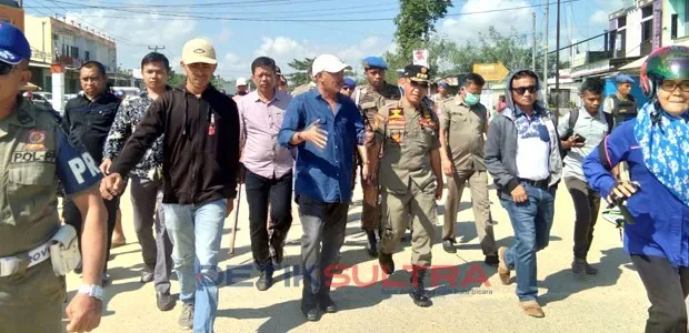 Mantan Anggota Dewan Mengamuk di pasar panjang