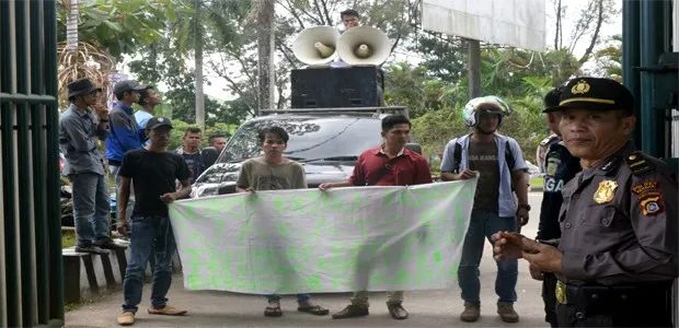 Demo Komppak di Kejati Sultra
