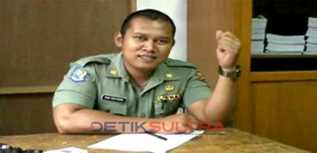 Dian Budyansa Pegawai Negeri Kecamatan Sanua