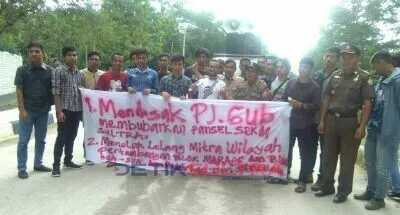 demonstrasi pj gubernur sultra