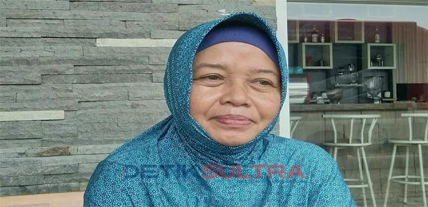 Kepala Dinas Kesehata Kota Kendari, Rahminigrum.