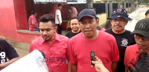 Ishak Ismail Ketua DPC PDIP Kota Kendari
