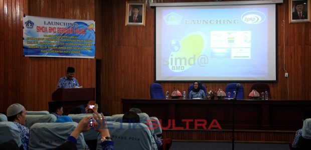 Pj. Sekretaris Daerah Kota Kendari Indra Muhammad, meluncurkan program SIMDA