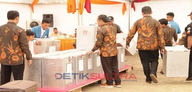 Proses rekapitulasi suara pilkada baubau