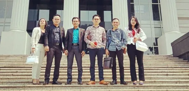 Tim pengacara Rusda-Sjafei.