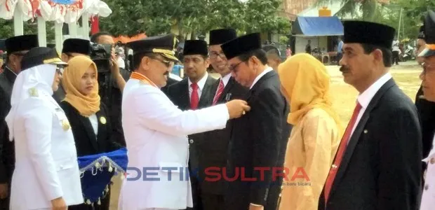 ASN Wakatobi Terima Penghargaan dari Bupati Wakatobi