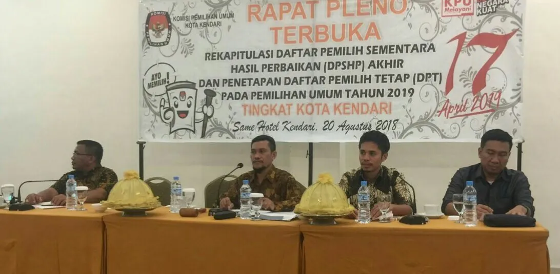 rapat pleno rekapitulasi dpt kota kendari