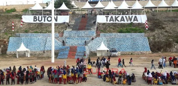 Latihan Penari Kolosal