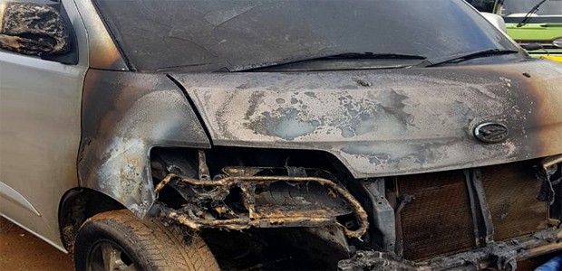 Mobil Ketua Panwas Kolaka yang dibakar