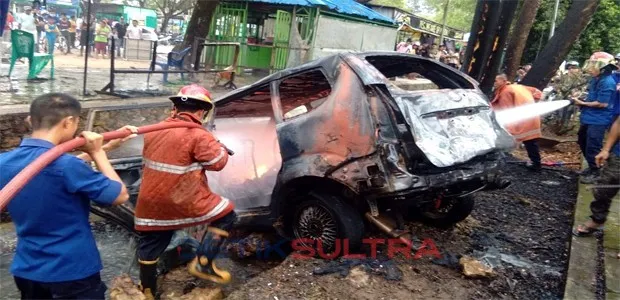Mobil Avanza Terbakar di Kawasan Eks MTQ