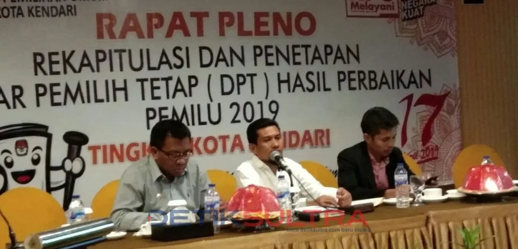 rapat pleno kpu kota kendari