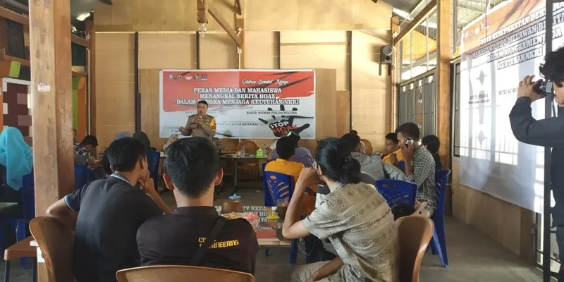 Diskusi Humas Polda Sultra denga Mahasiswa