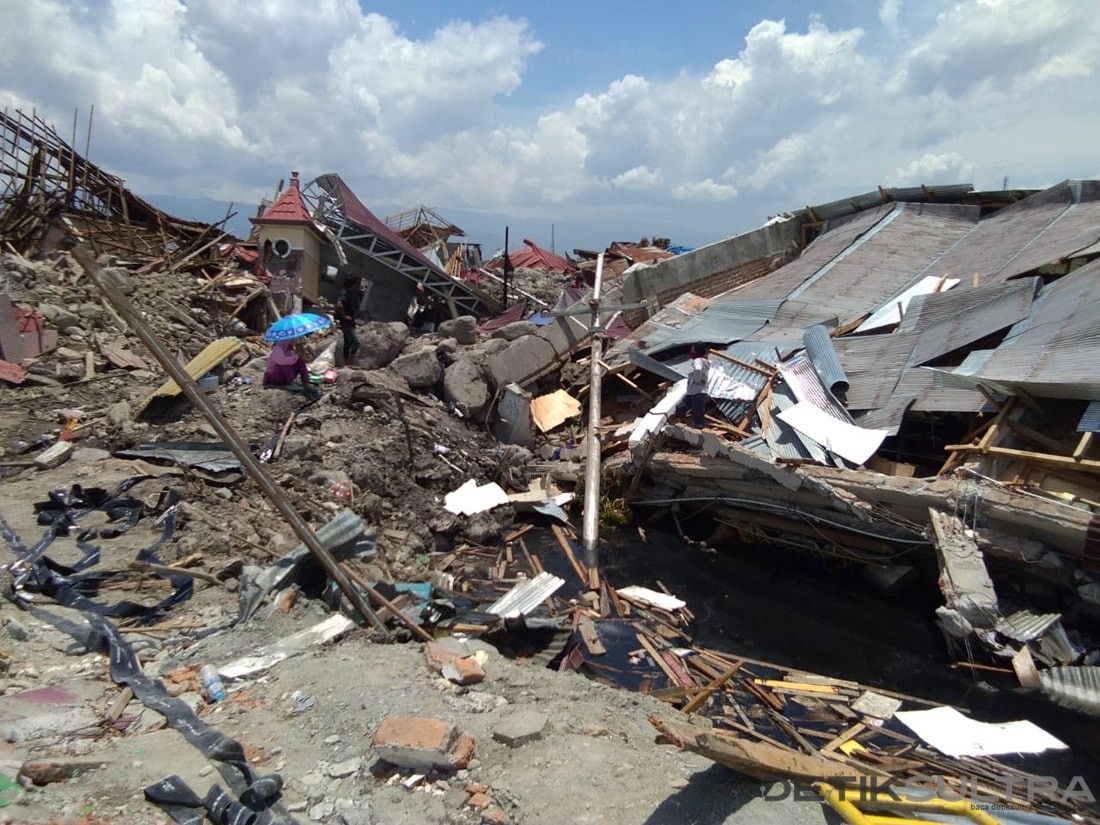 Photo of FOTO : Fenomena Aneh Terjadi di Sulawesi Tengah Usai Gempa Bumi, Tsunami dan Likuifaksi