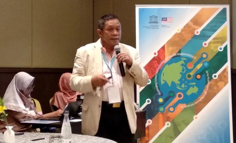 Hugua jadi pembicara di forum internasional