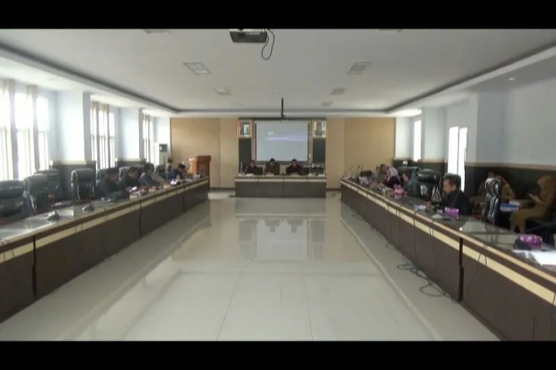 Rapat DPRD Kota Kendari