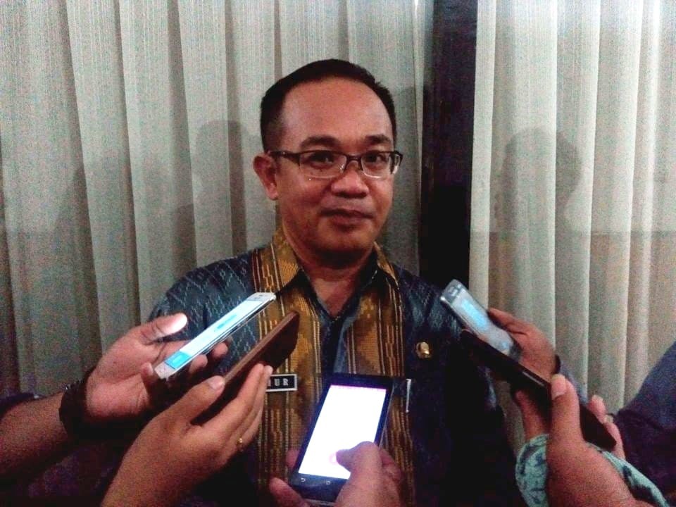 Foto Ketua PGRI Kota Kendari Makmur