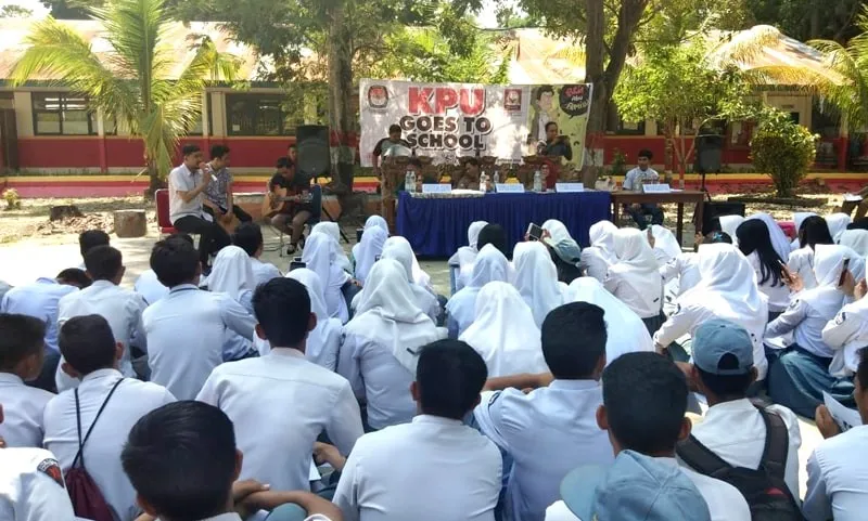 Sosialisasi pemilih pemula di SMAN 1 Wundulako