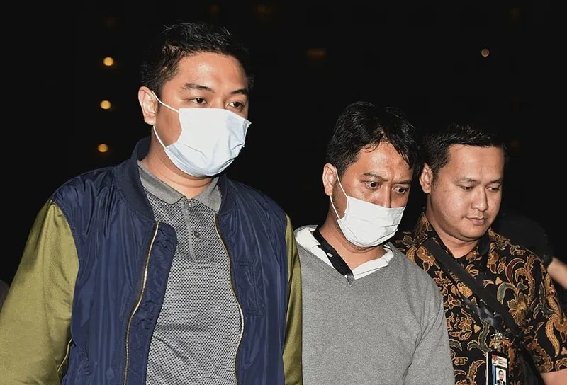 ADP dan Asrun saat digelandang KPK