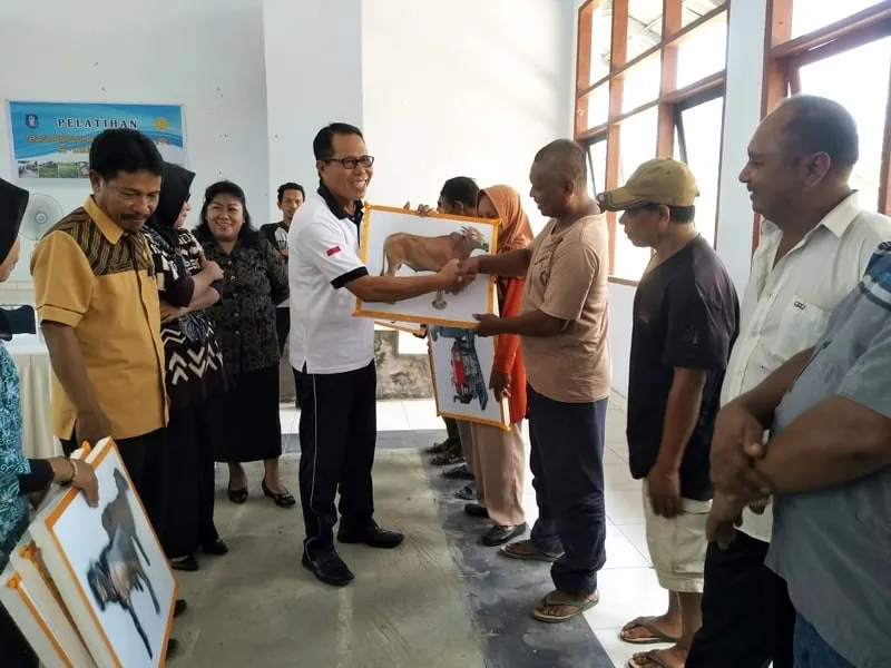 Pemberian Penghargaan Kepada PPL Wakatobi