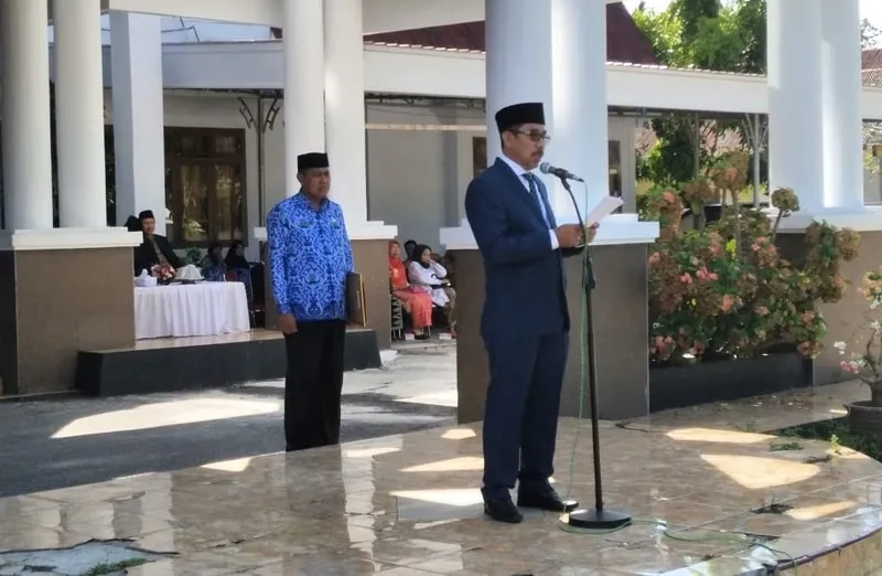 Sekda Wakatobi Sambutan HUT PGRI