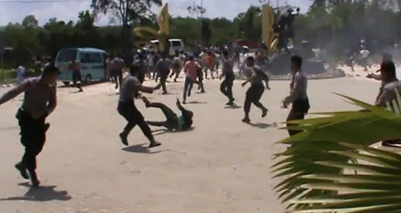 Bentrok mahasiswa dan polisi