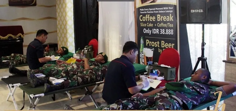 Donor Darah Anggota TNI