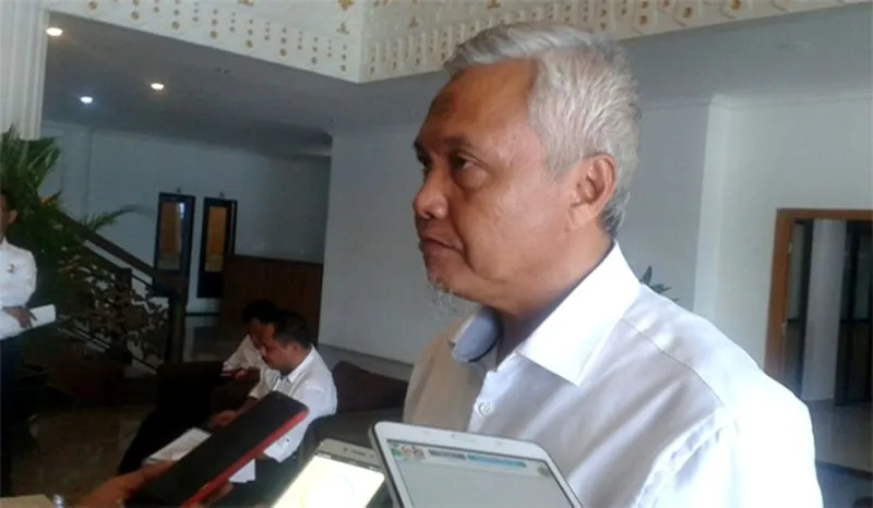 H. Damsid Kadis Dikbud Sultra.