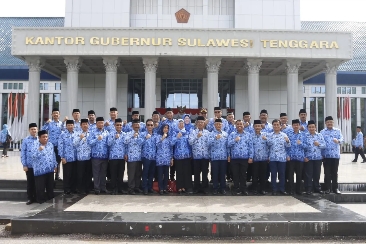 Wakil Gubernur Sultra, Lukman Abunawas beserta Aparatur Sipil Negara (ASN) Lingkup Pemprov Sultra