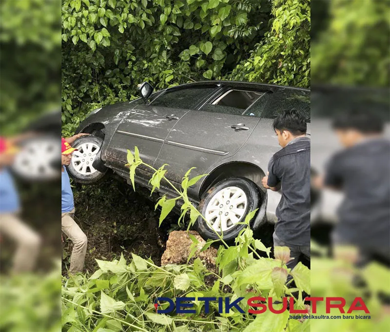 kecelakaan tunggal di wilayah Kapontori,