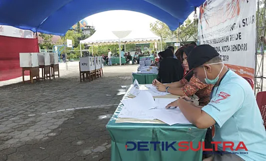 pemungutan suara di TPS 004