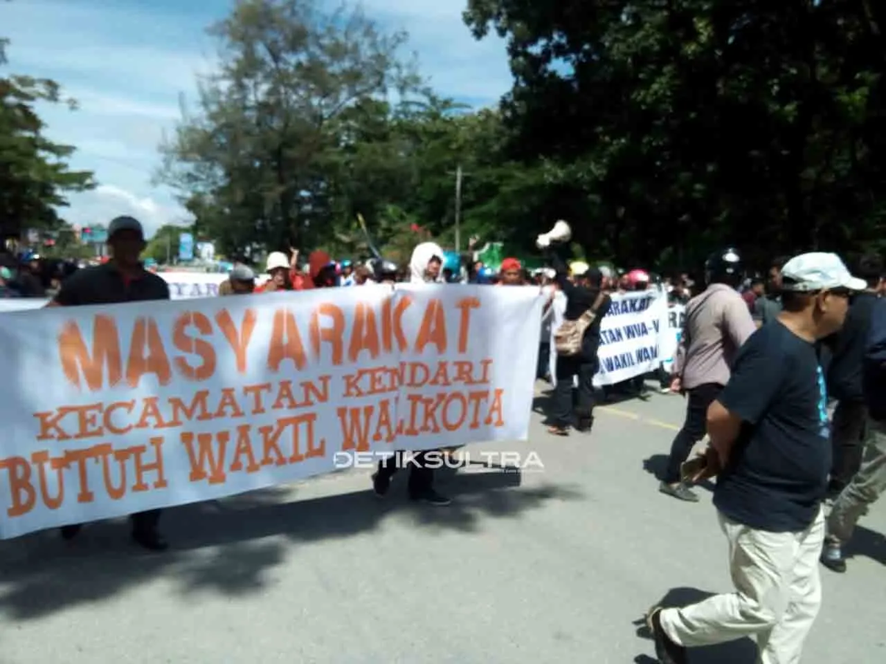 Ratusan Warga Siap Duduki Kantor Wali Kota Kendari
