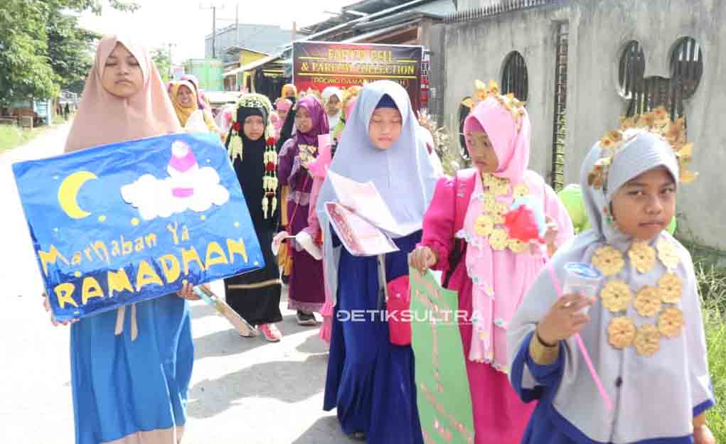 Sambut Ramadhan, Ratusan Siswa SDIT Insantama Tampilkan Baju Adat