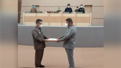 Photo of Wali Kota Kendari Serahkan LKPJ Tahun 2020 ke DPRD