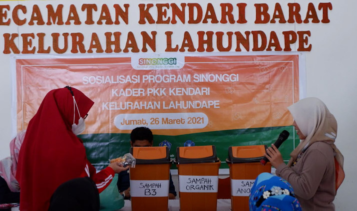 Kelola Sampah, Jars Foundation Sosialisasi Program 'Sinonggi' di Kelurahan Lahundape