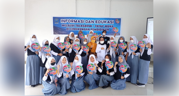 BNNP Sultra Edukasi Bahaya Narkoba kepada Pelajar SMKN 3 Kendari
