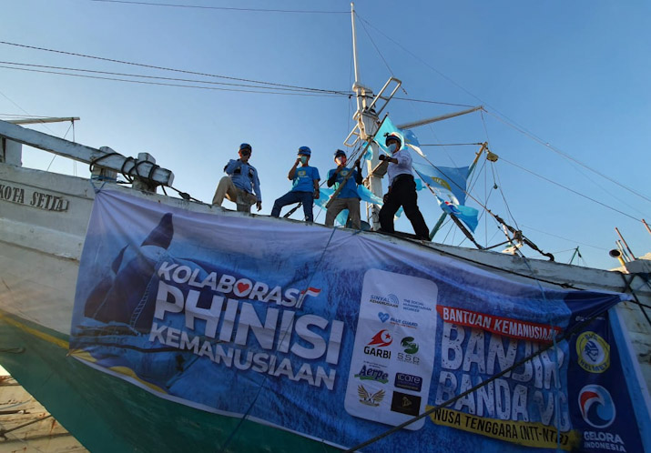 Hari ini, Partai Gelora Kirim Bantuan Ke NTT dengan Kapal Phinisi