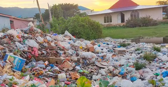 Sampah Berserakan, DLH Bombana: Pasar di Kelola Perindagkop