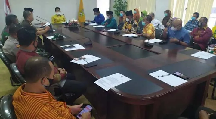 Bupati Buton: Salat Idulfitri Boleh di Lapangan dan Masjid