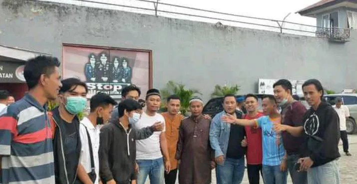 Tujuh Aktivis Buruh Morosi Akhirnya Bebas