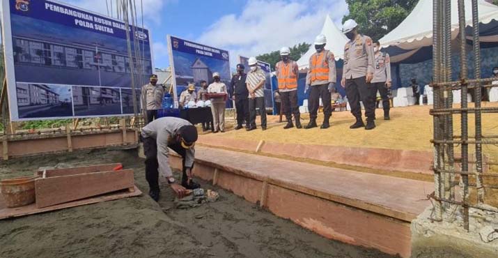 Kapolda Sultra Letakkan Batu Pertama Pembangunan Rusun Dalmas dan Gedung Pelayanan BPKB Ditlantas