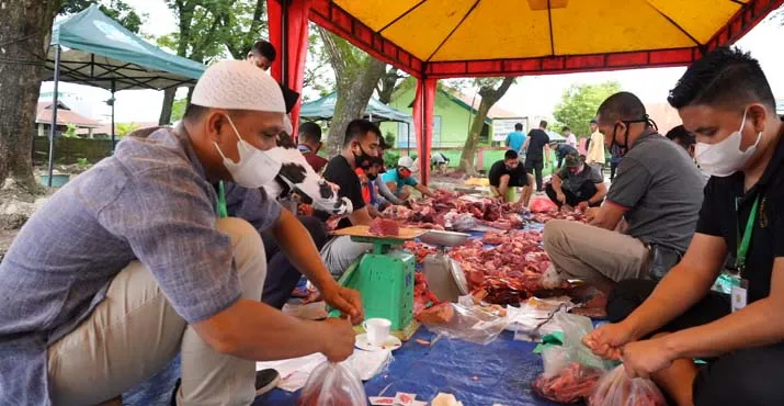 Korem 143/HO Salurkan 24 Ekor Hewan Kurban