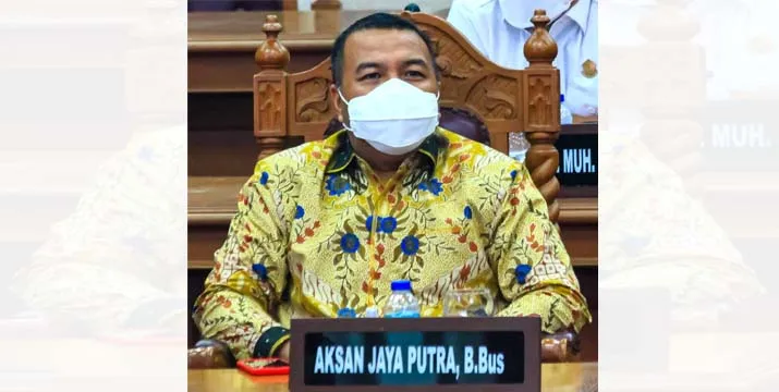 Ruas Jalan Poros Kendari-Motaha Rusak Parah, AJP Bilang Begini