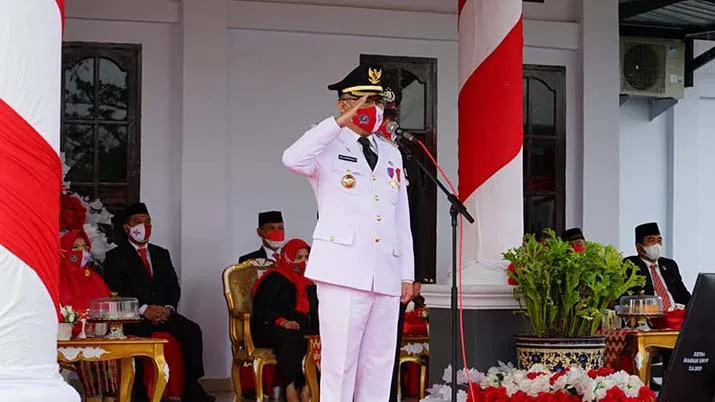 Meski Diguyur Hujan, Upacara HUT RI ke-76 Pemkot Kendari Sukses Digelar
