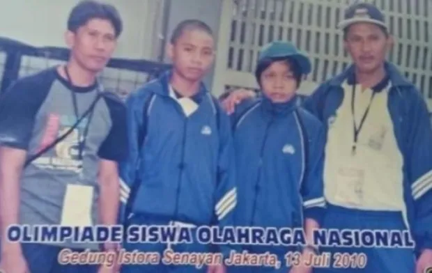 Foto SMP Peraih Medali Emas Olimpiade Tokyo, Viral!